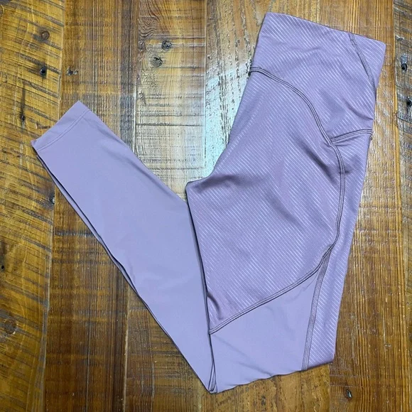 Under Armour Compression Heat Gear Leggings Size Medium - Picture 3 of 14